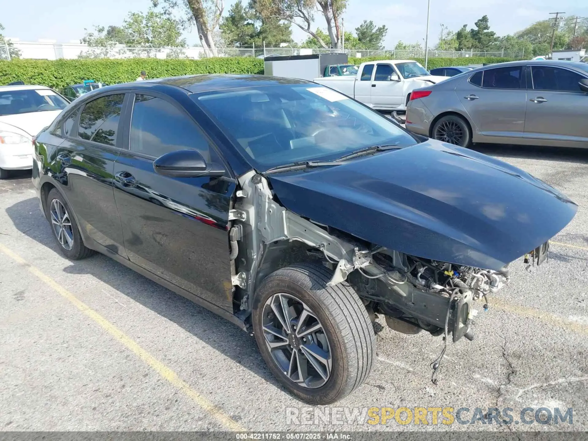 1 Photograph of a damaged car 3KPF24AD7PE550875 KIA FORTE 2023