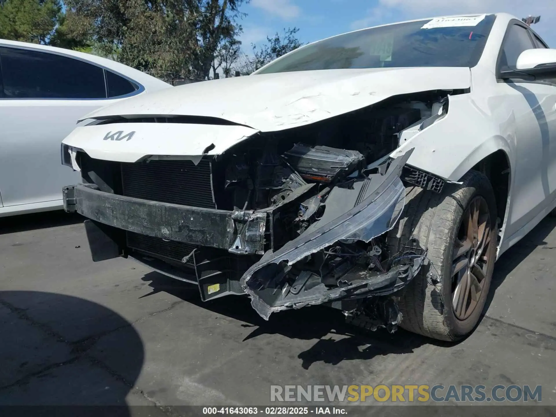 12 Фотография поврежденного автомобиля 3KPF24AD7PE551055 KIA FORTE 2023