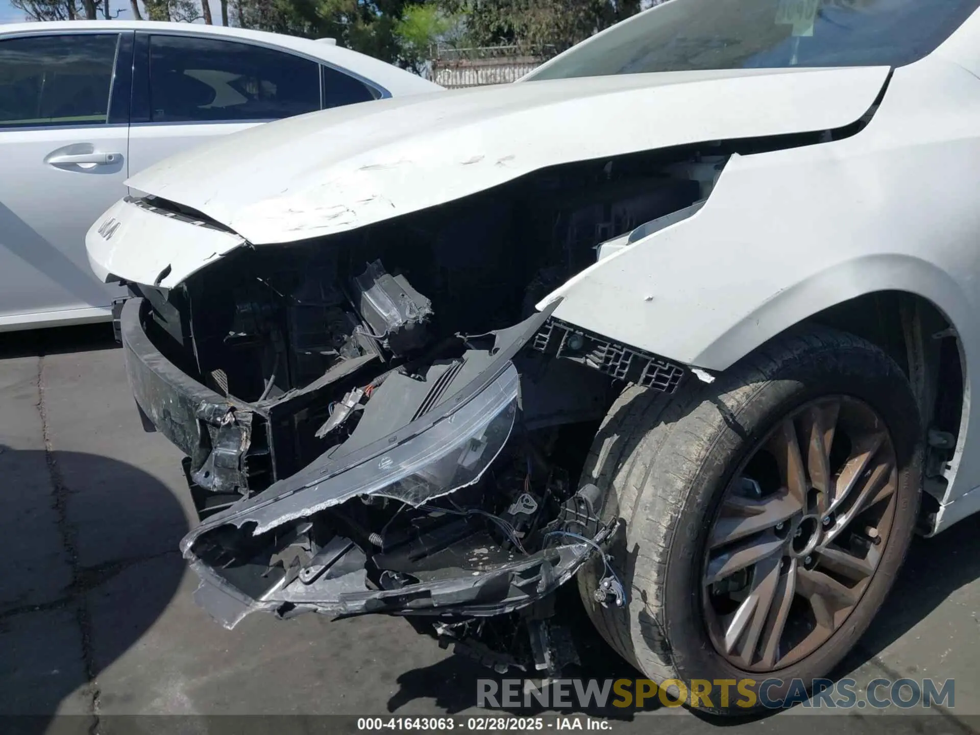 6 Фотография поврежденного автомобиля 3KPF24AD7PE551055 KIA FORTE 2023