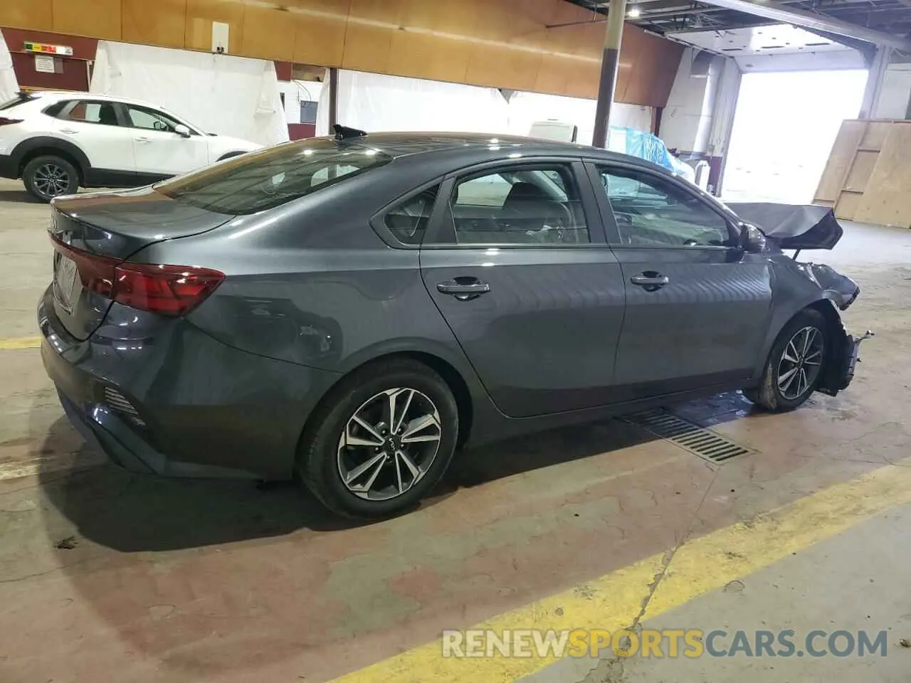 3 Фотография поврежденного автомобиля 3KPF24AD7PE558359 KIA FORTE 2023