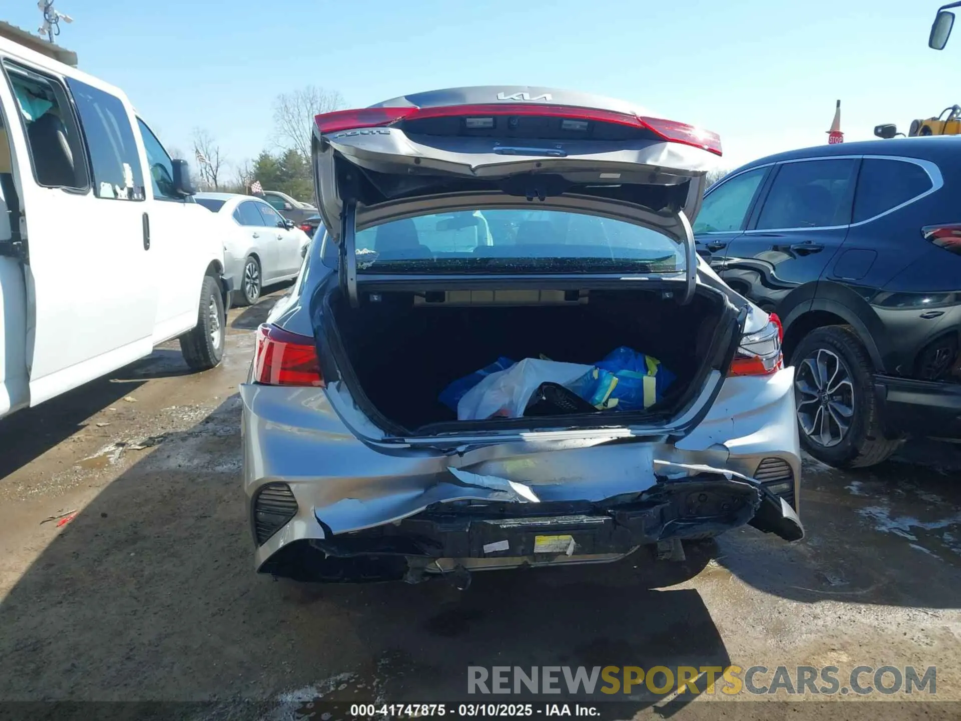 6 Photograph of a damaged car 3KPF24AD7PE561018 KIA FORTE 2023