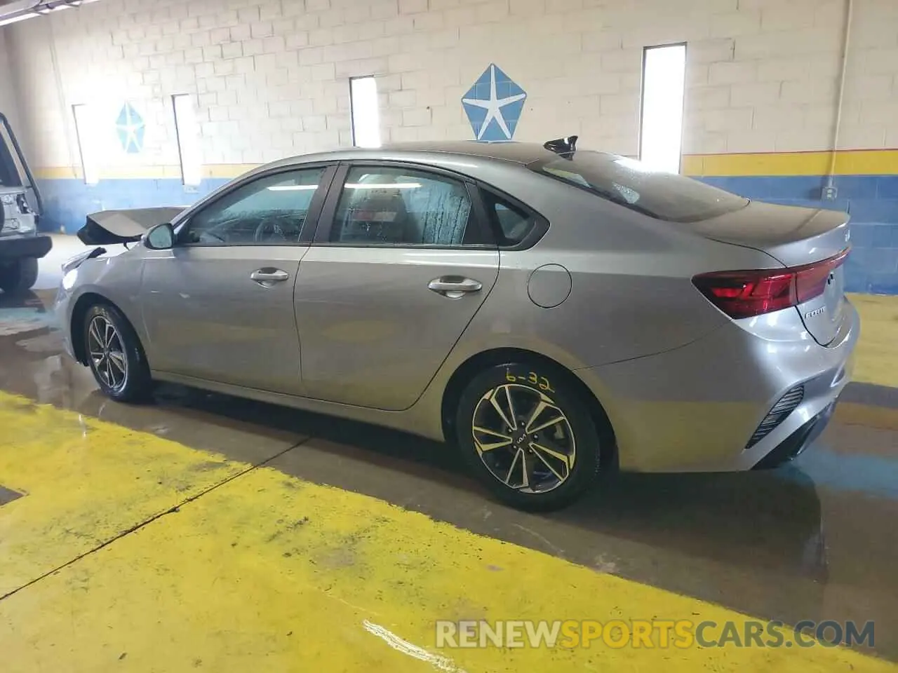 2 Фотография поврежденного автомобиля 3KPF24AD7PE629544 KIA FORTE 2023
