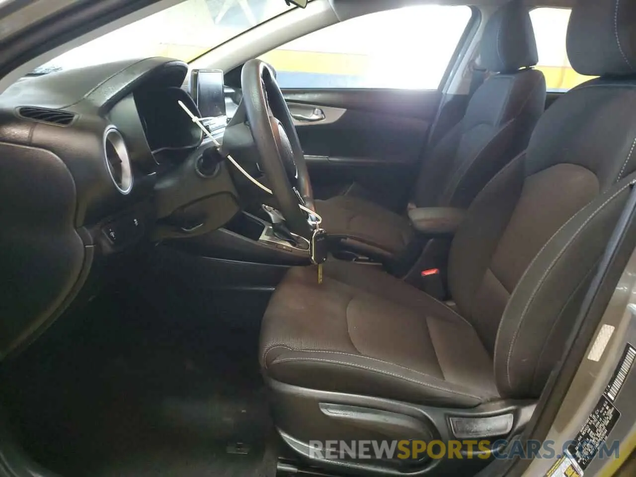 7 Фотография поврежденного автомобиля 3KPF24AD7PE629544 KIA FORTE 2023