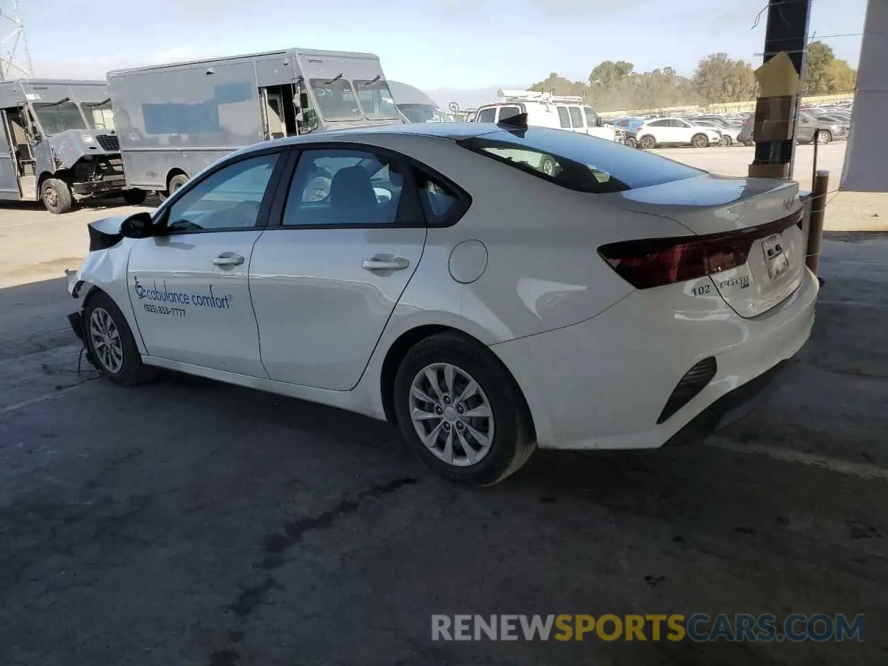 2 Фотография поврежденного автомобиля 3KPF24AD7PE656839 KIA FORTE 2023