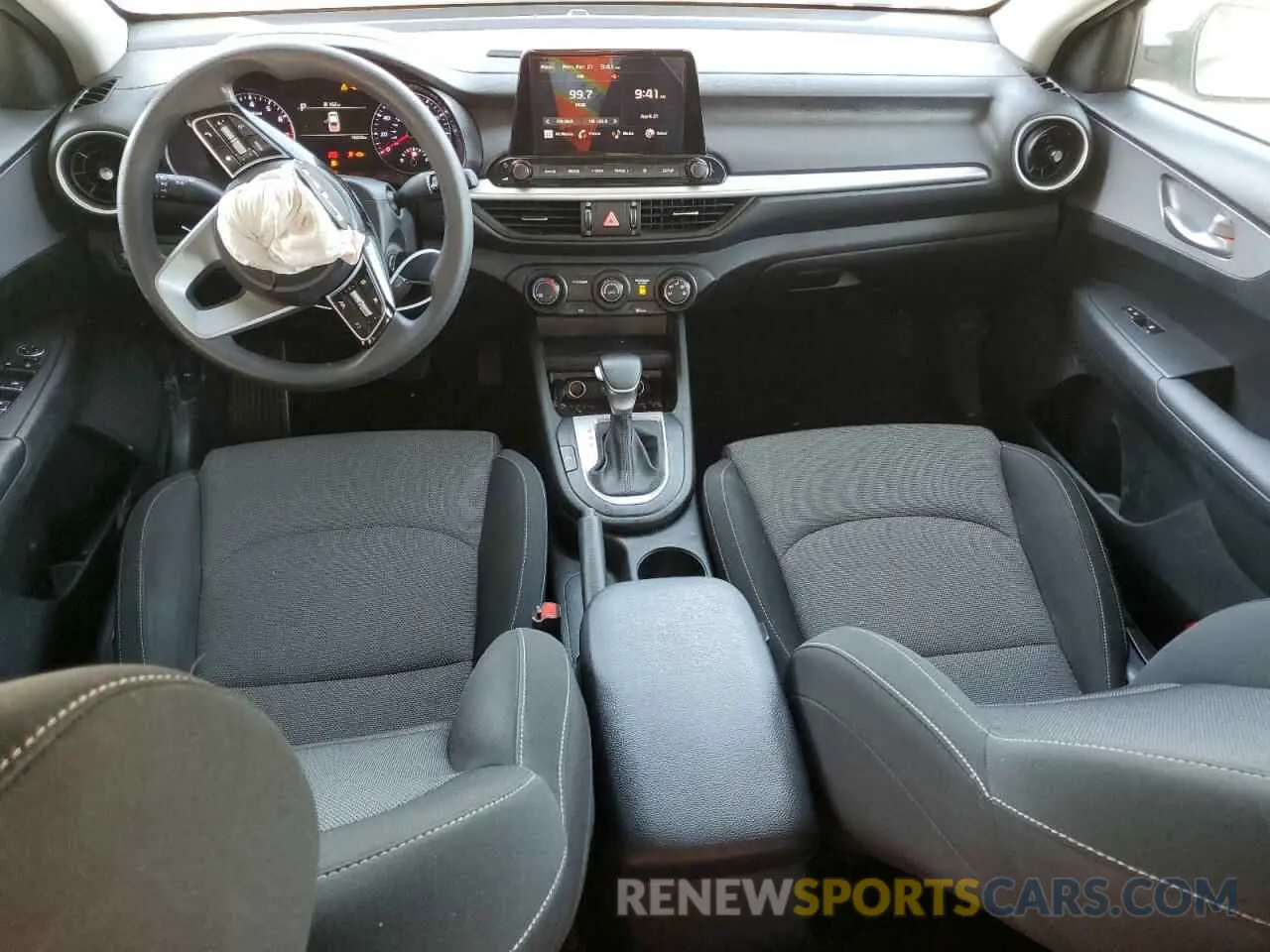 8 Фотография поврежденного автомобиля 3KPF24AD7PE656839 KIA FORTE 2023