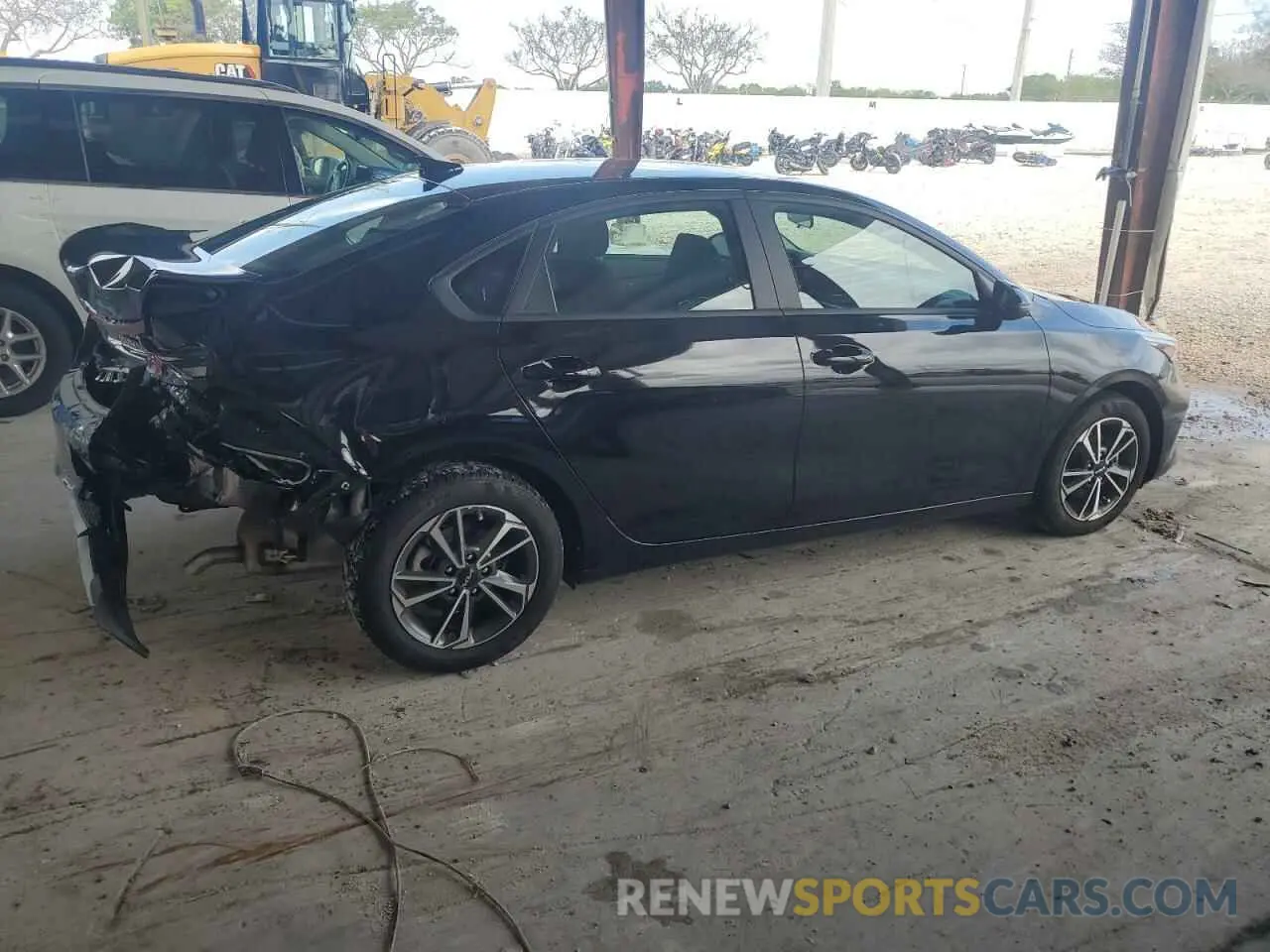 3 Photograph of a damaged car 3KPF24AD7PE659255 KIA FORTE 2023