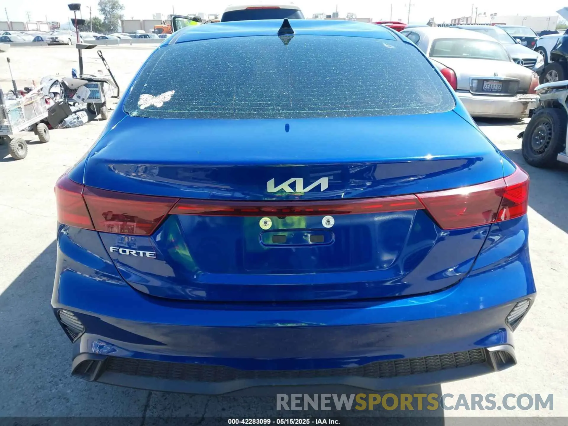 16 Photograph of a damaged car 3KPF24AD7PE670014 KIA FORTE 2023
