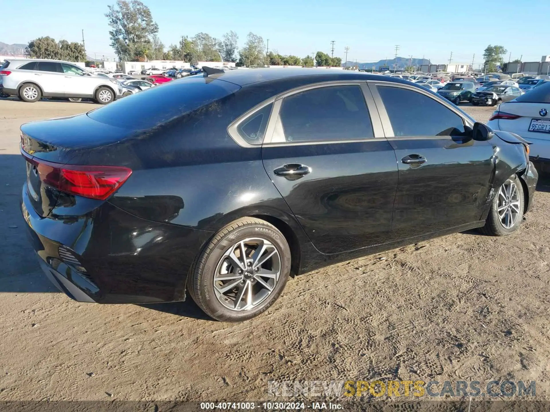 4 Фотография поврежденного автомобиля 3KPF24AD7PE680915 KIA FORTE 2023