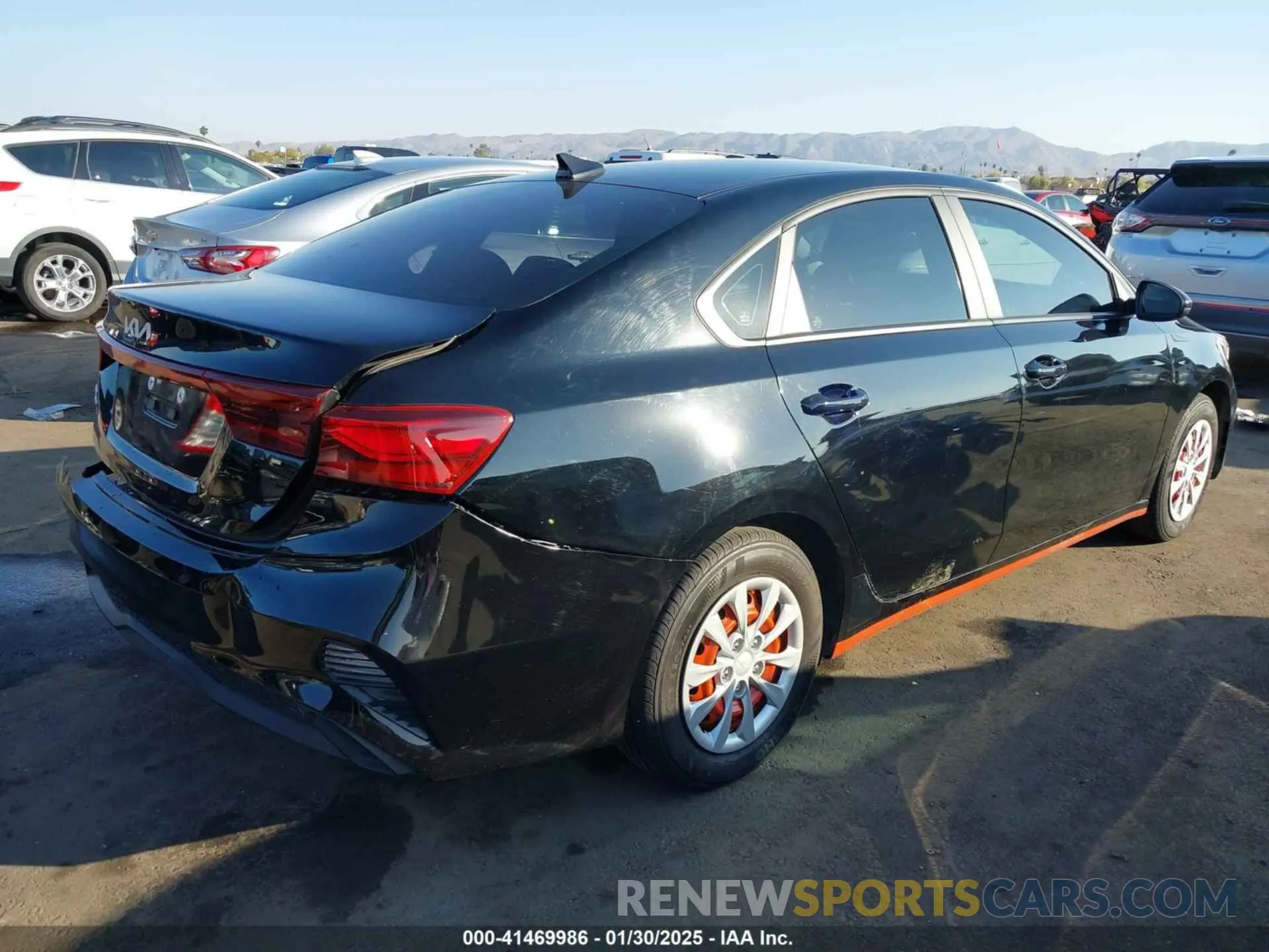 4 Фотография поврежденного автомобиля 3KPF24AD7PE684267 KIA FORTE 2023