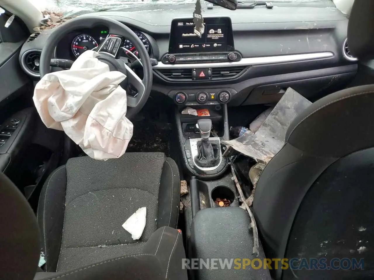8 Фотография поврежденного автомобиля 3KPF24AD7PE685029 KIA FORTE 2023