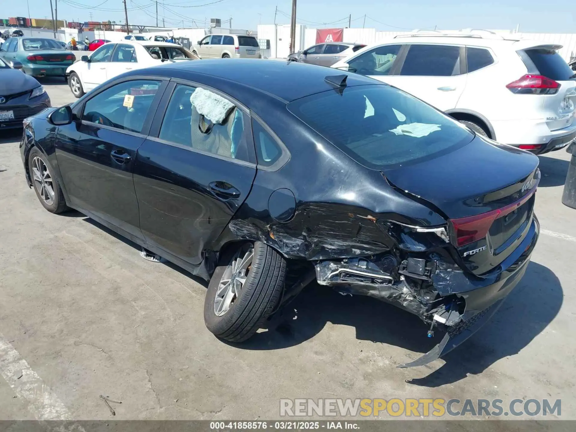 3 Фотография поврежденного автомобиля 3KPF24AD8PE512846 KIA FORTE 2023