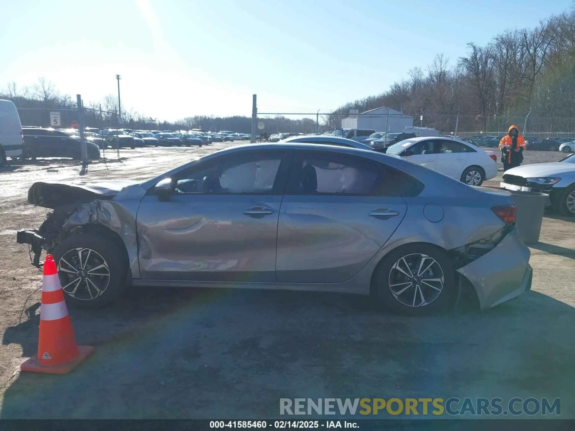 14 Photograph of a damaged car 3KPF24AD8PE521711 KIA FORTE 2023