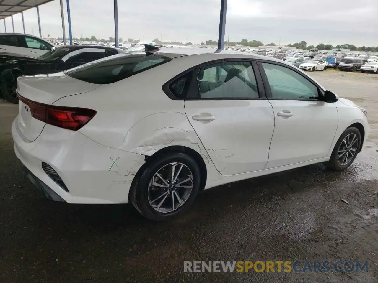 3 Photograph of a damaged car 3KPF24AD8PE555518 KIA FORTE 2023