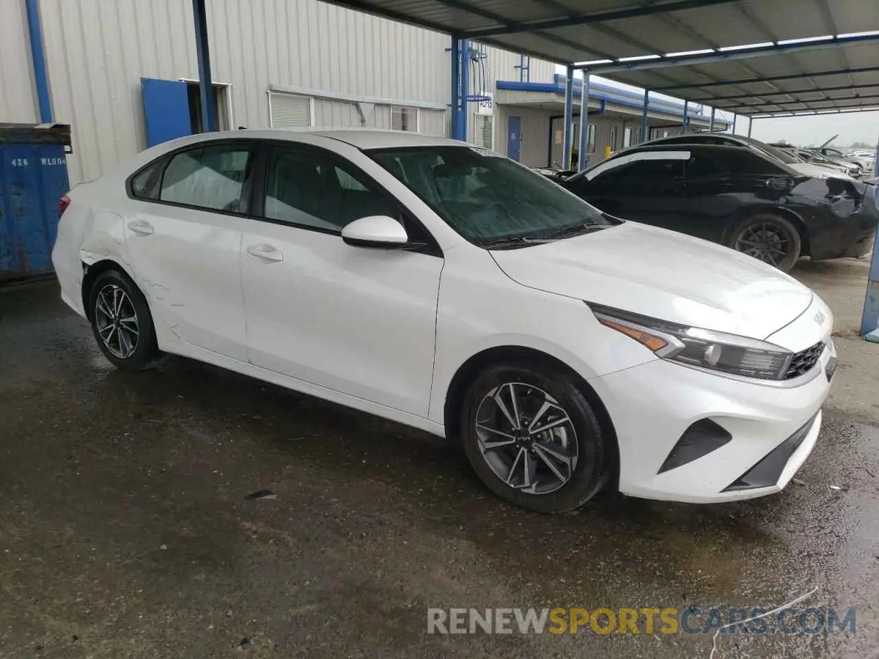 4 Photograph of a damaged car 3KPF24AD8PE555518 KIA FORTE 2023