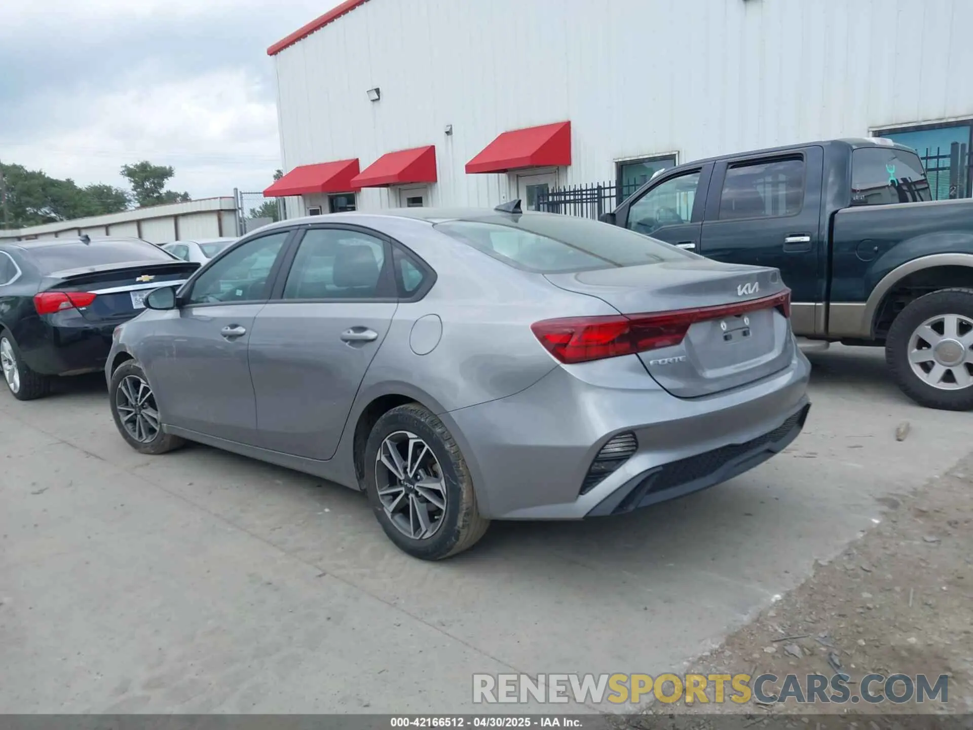 14 Фотография поврежденного автомобиля 3KPF24AD8PE558631 KIA FORTE 2023