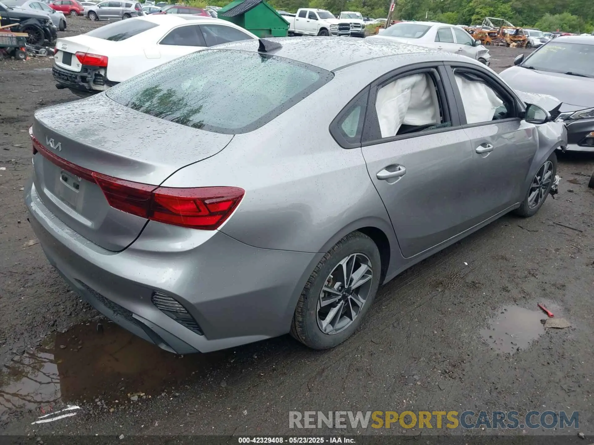 4 Фотография поврежденного автомобиля 3KPF24AD8PE558676 KIA FORTE 2023