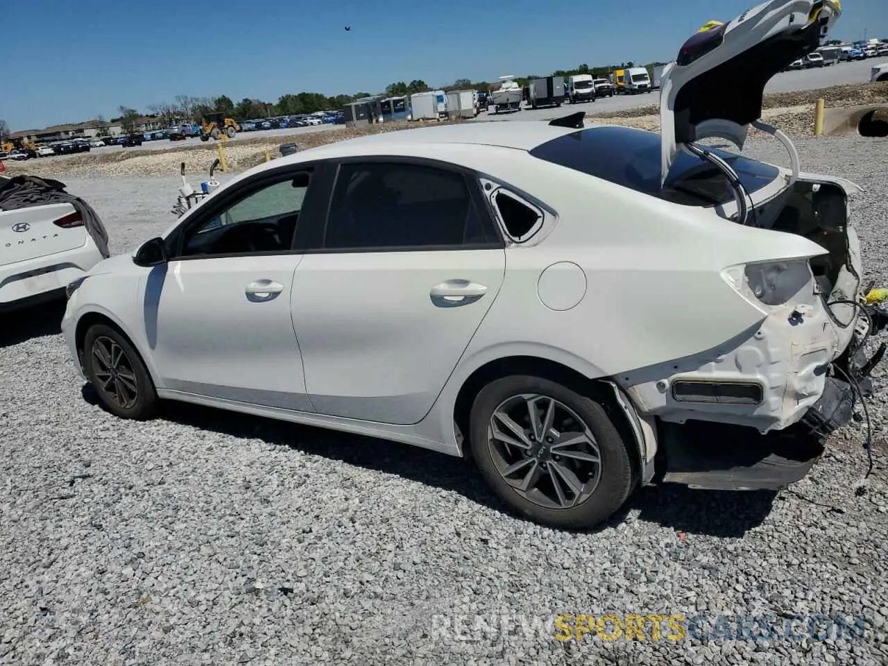 2 Фотография поврежденного автомобиля 3KPF24AD8PE593959 KIA FORTE 2023