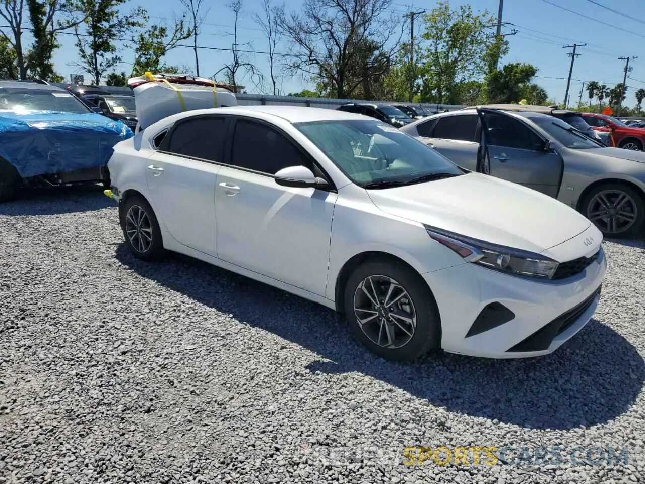 4 Фотография поврежденного автомобиля 3KPF24AD8PE593959 KIA FORTE 2023