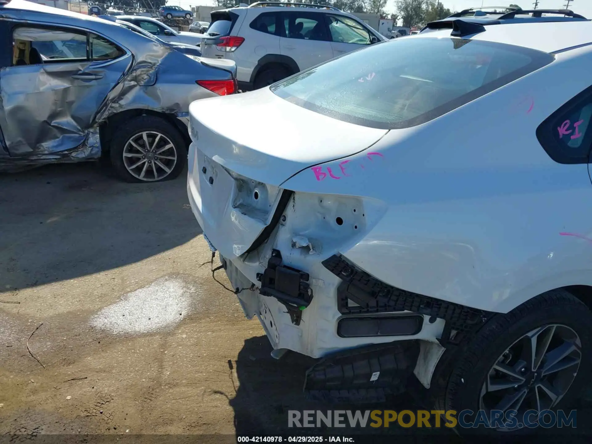 18 Photograph of a damaged car 3KPF24AD8PE610260 KIA FORTE 2023