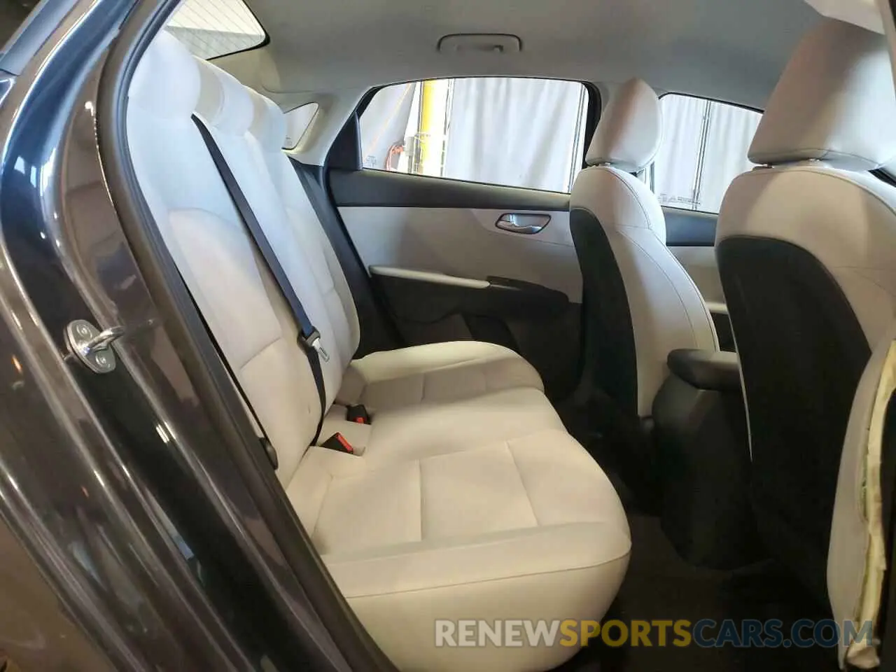 10 Фотография поврежденного автомобиля 3KPF24AD8PE620464 KIA FORTE 2023
