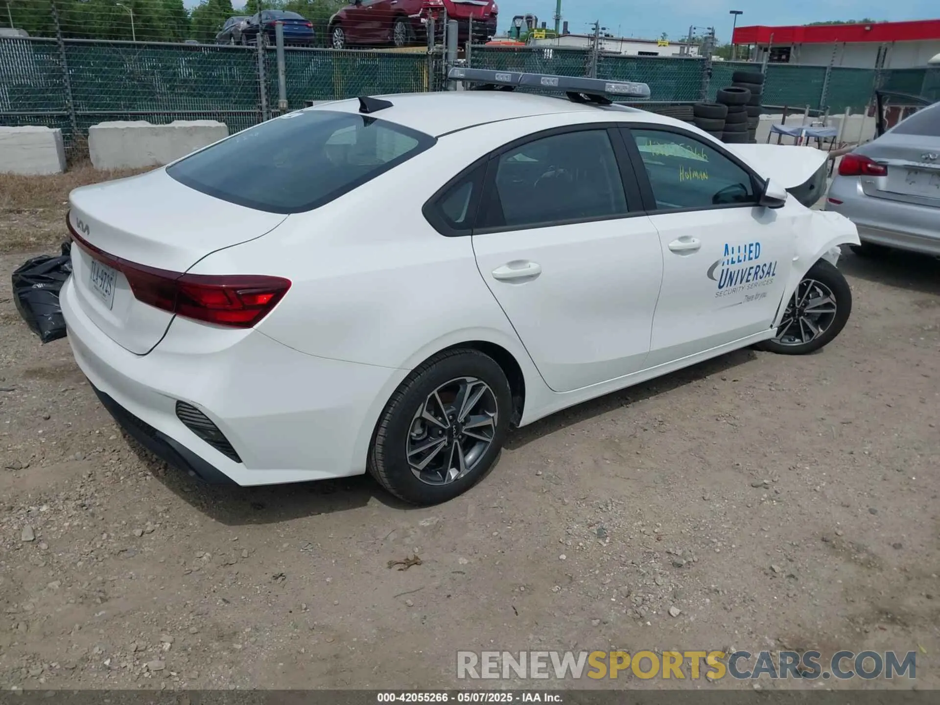 4 Фотография поврежденного автомобиля 3KPF24AD8PE636700 KIA FORTE 2023