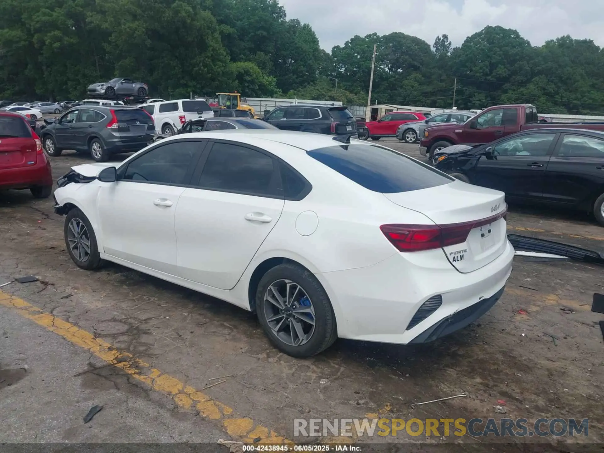 3 Photograph of a damaged car 3KPF24AD8PE659281 KIA FORTE 2023