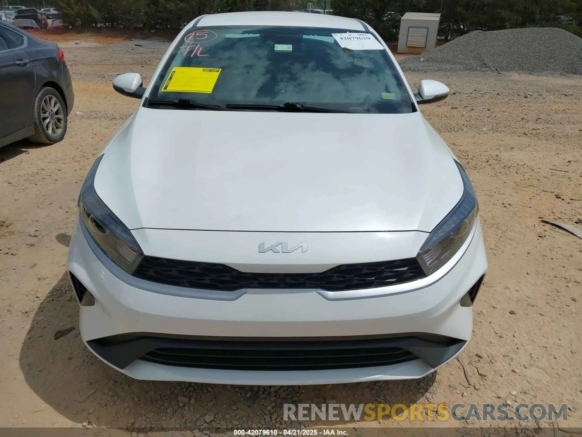 12 Фотография поврежденного автомобиля 3KPF24AD8PE660592 KIA FORTE 2023