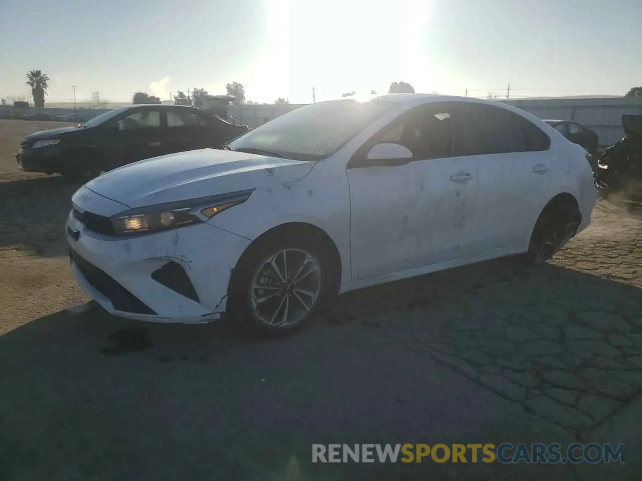 1 Фотография поврежденного автомобиля 3KPF24AD9PE506442 KIA FORTE 2023
