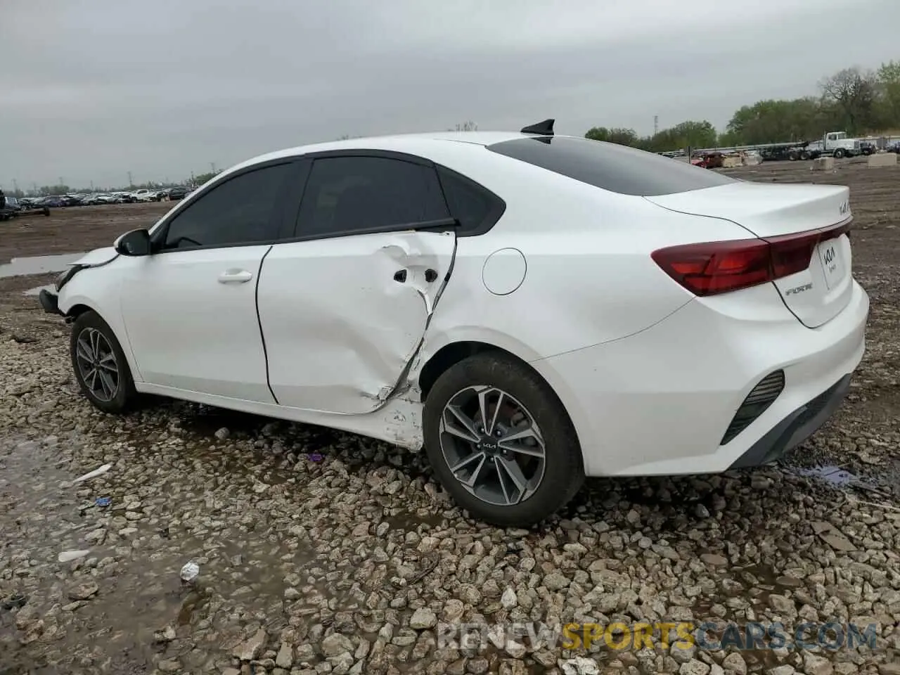 2 Фотография поврежденного автомобиля 3KPF24AD9PE555401 KIA FORTE 2023