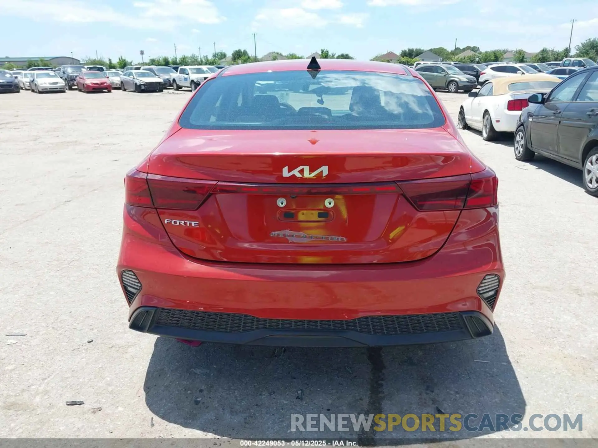 17 Photograph of a damaged car 3KPF24AD9PE557567 KIA FORTE 2023