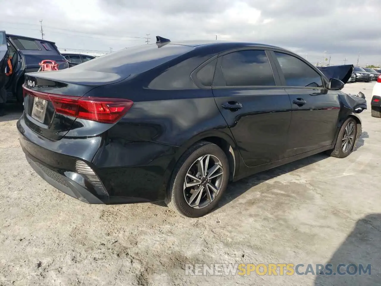 3 Photograph of a damaged car 3KPF24AD9PE603513 KIA FORTE 2023