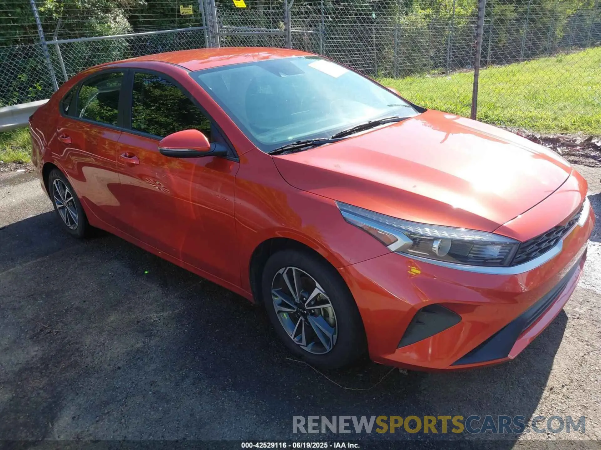 1 Photograph of a damaged car 3KPF24AD9PE620134 KIA FORTE 2023