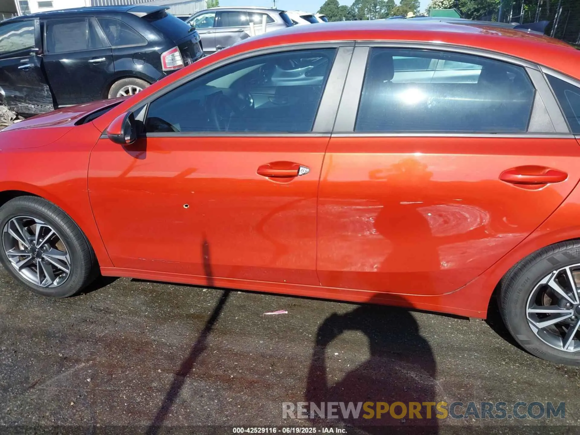 14 Photograph of a damaged car 3KPF24AD9PE620134 KIA FORTE 2023