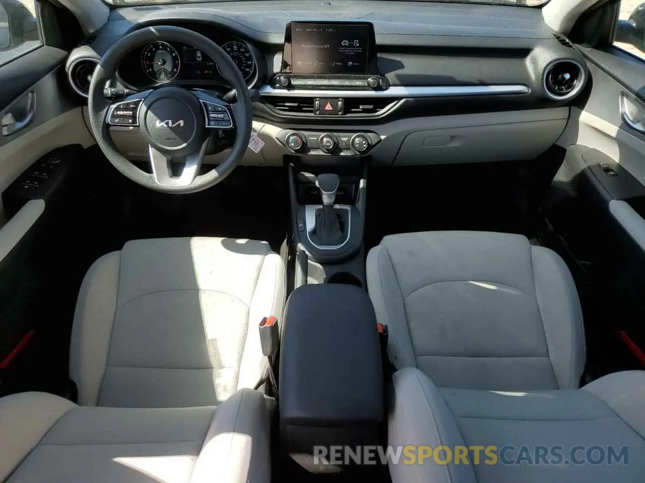 8 Фотография поврежденного автомобиля 3KPF24AD9PE624149 KIA FORTE 2023