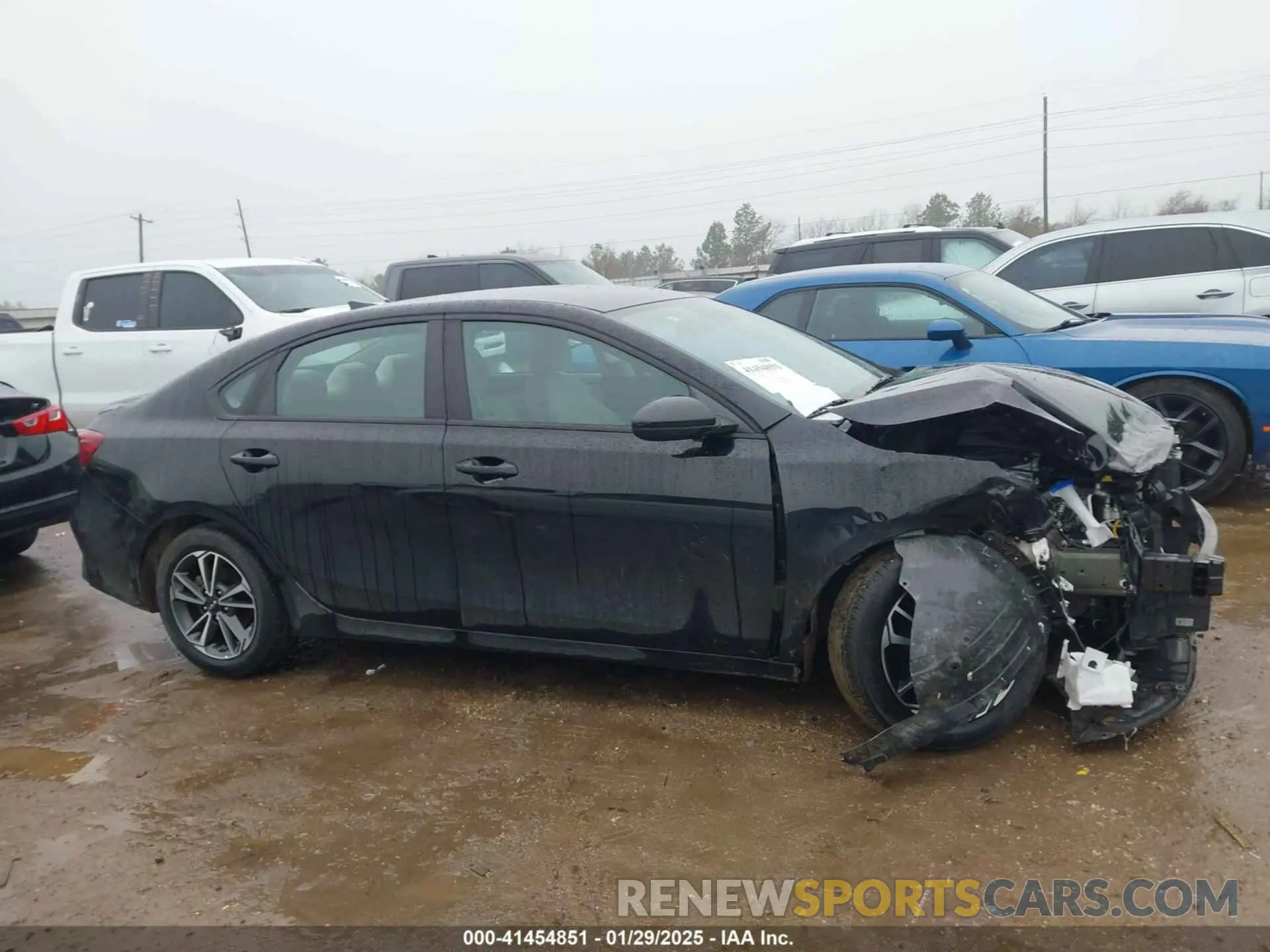 14 Фотография поврежденного автомобиля 3KPF24AD9PE628038 KIA FORTE 2023