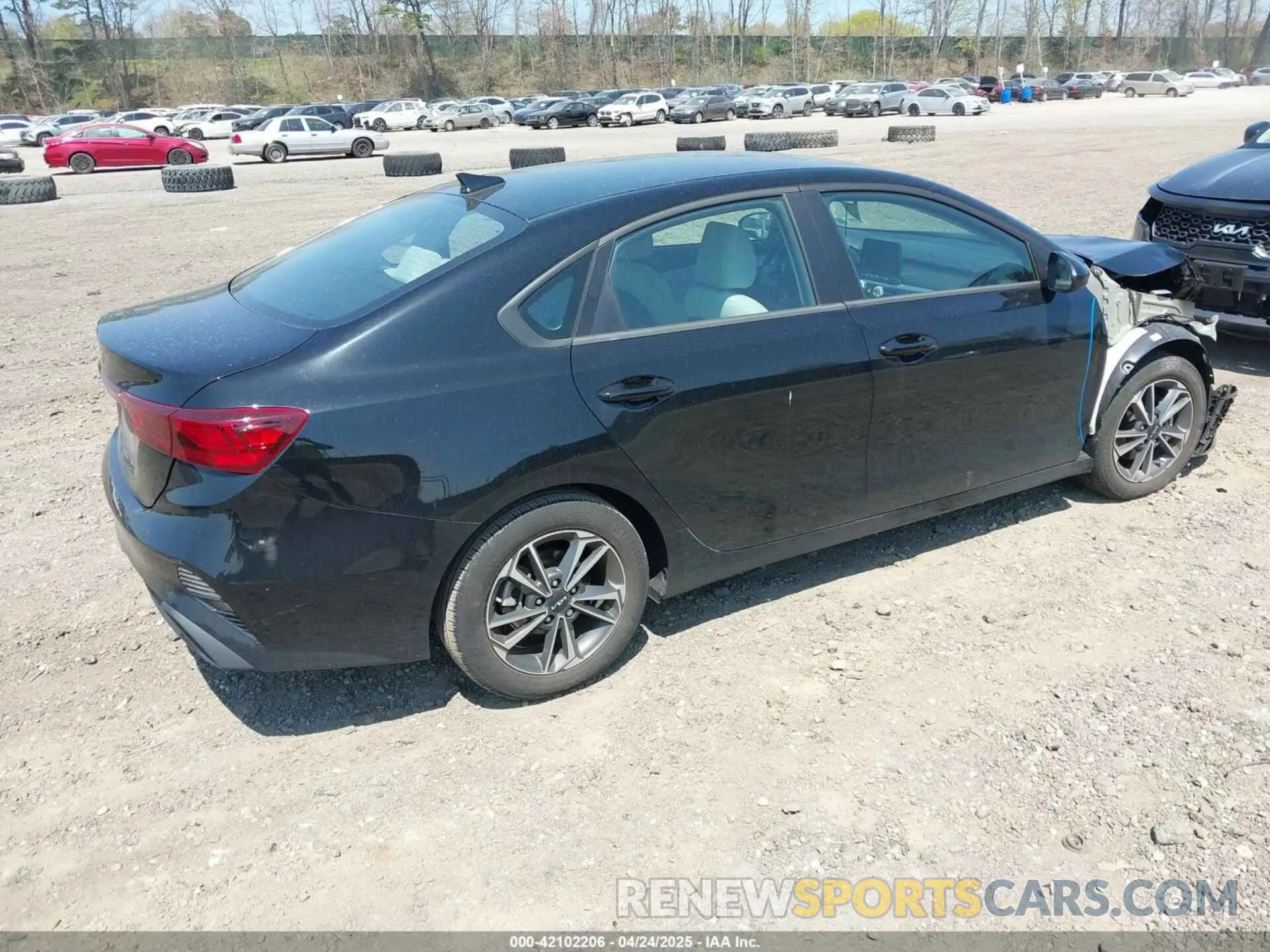 4 Photograph of a damaged car 3KPF24AD9PE673173 KIA FORTE 2023