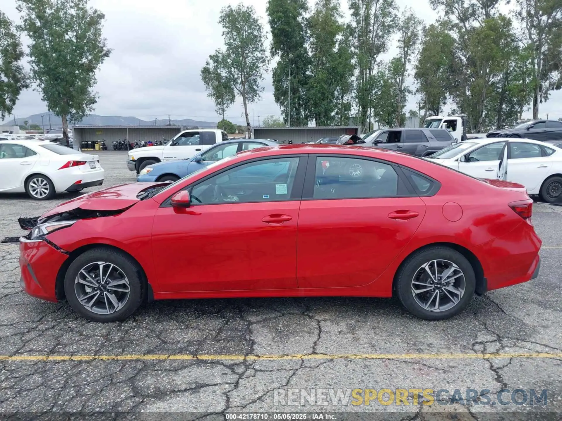 14 Фотография поврежденного автомобиля 3KPF24AD9PE682410 KIA FORTE 2023