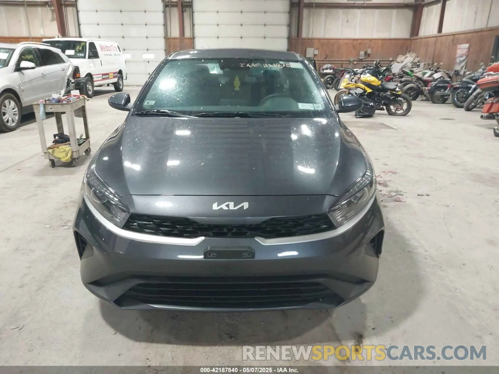 12 Фотография поврежденного автомобиля 3KPF24AD9PE691351 KIA FORTE 2023