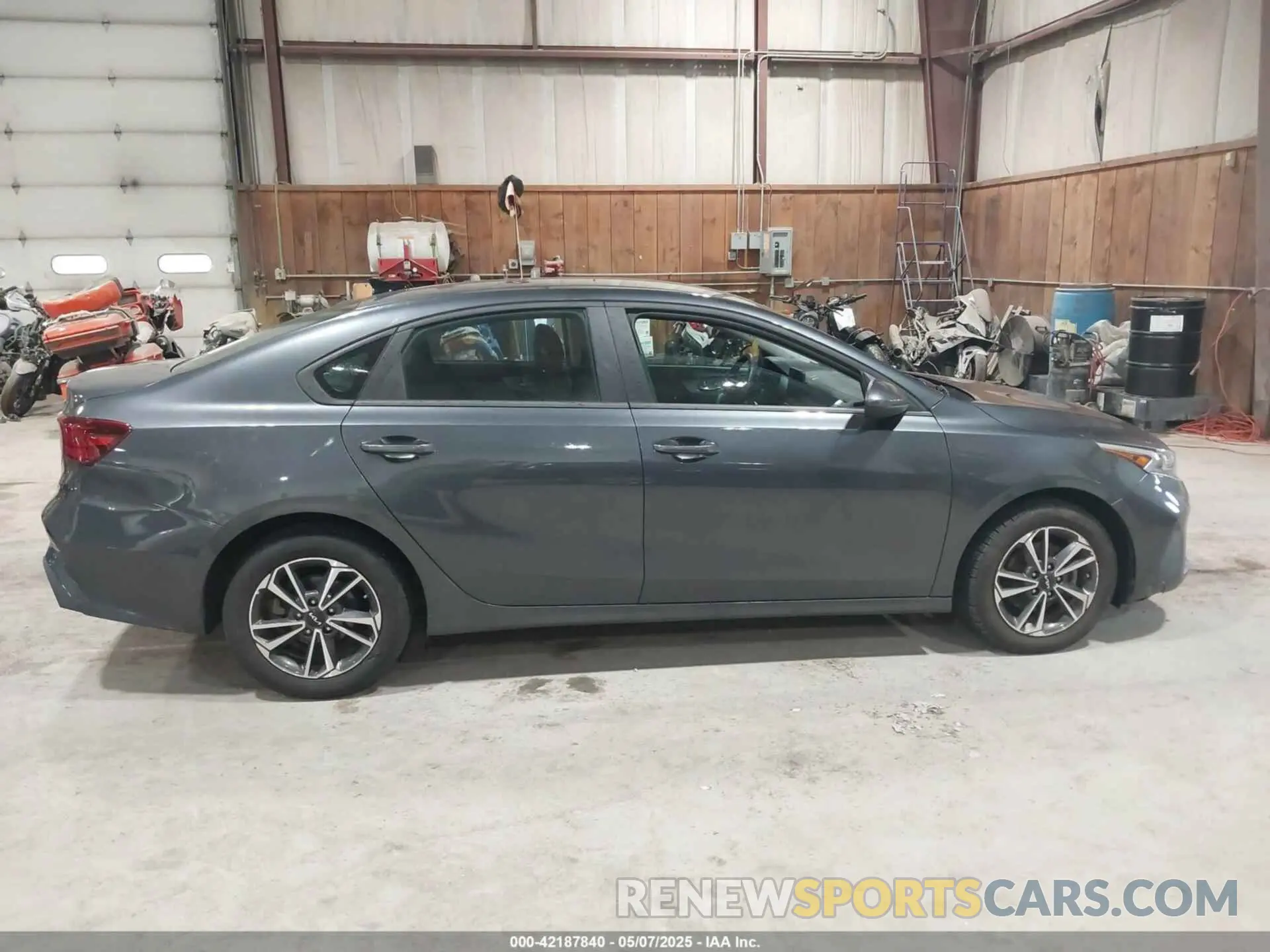 13 Фотография поврежденного автомобиля 3KPF24AD9PE691351 KIA FORTE 2023