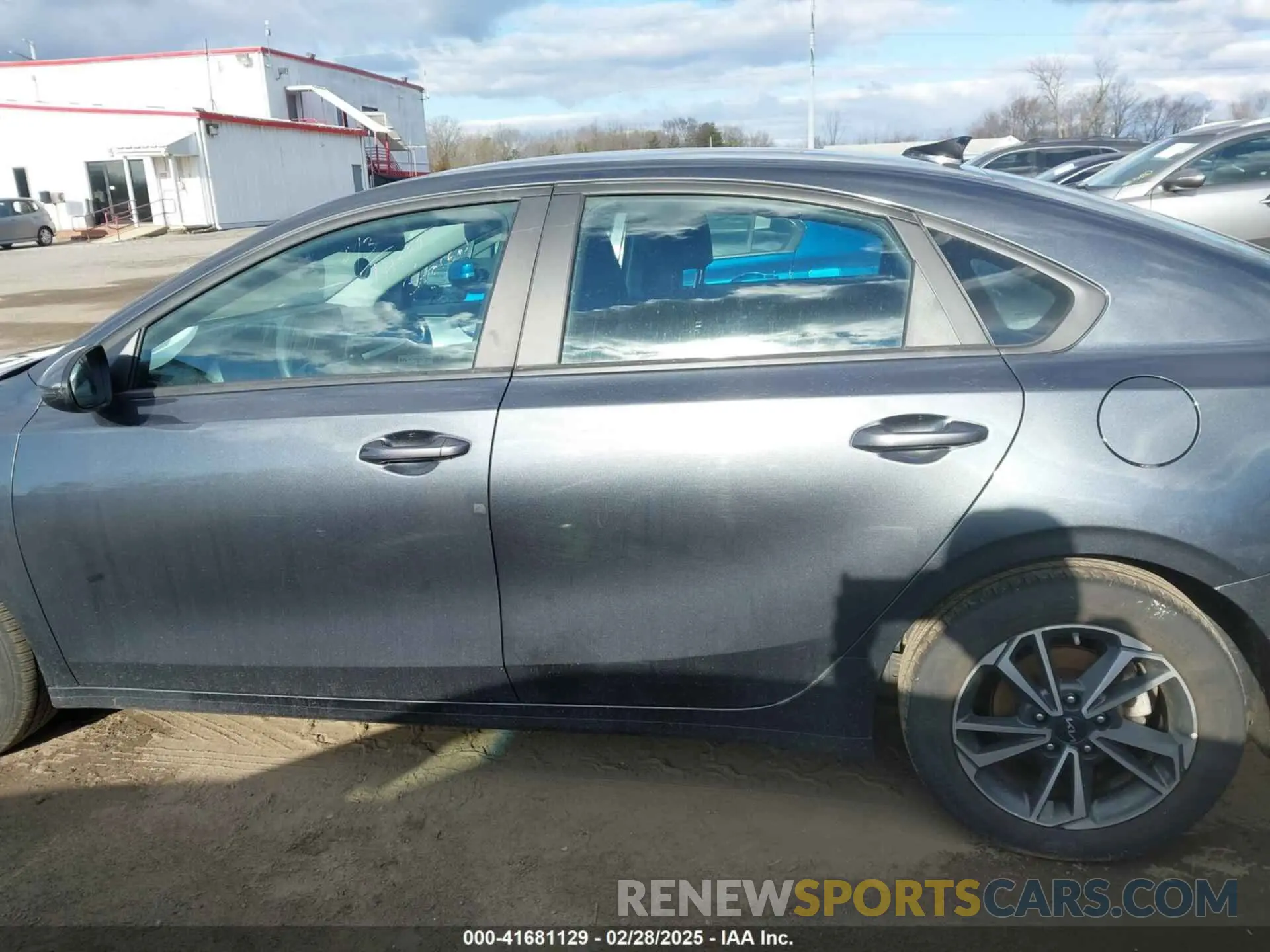 14 Фотография поврежденного автомобиля 3KPF24ADXPE555987 KIA FORTE 2023