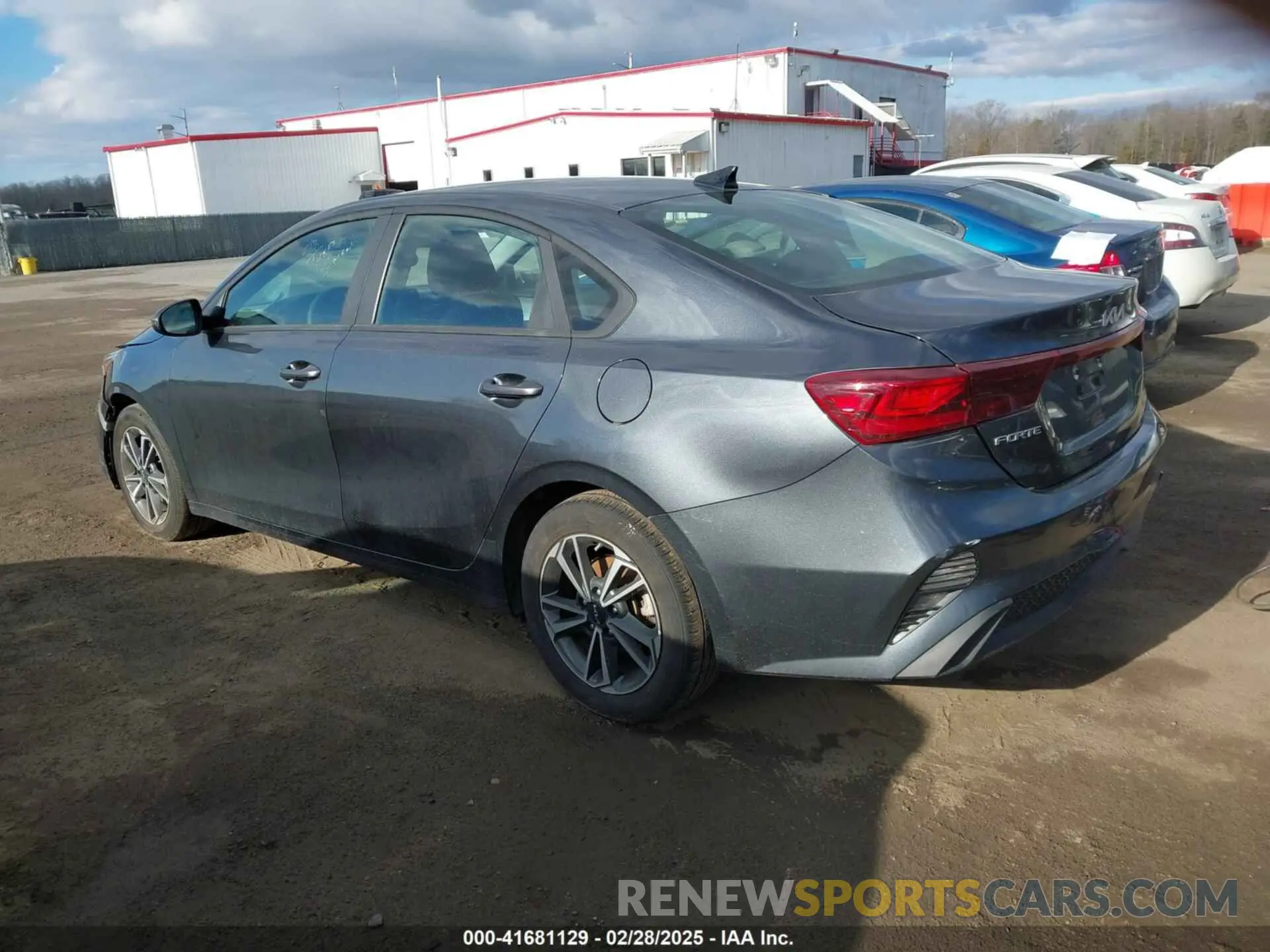 3 Фотография поврежденного автомобиля 3KPF24ADXPE555987 KIA FORTE 2023