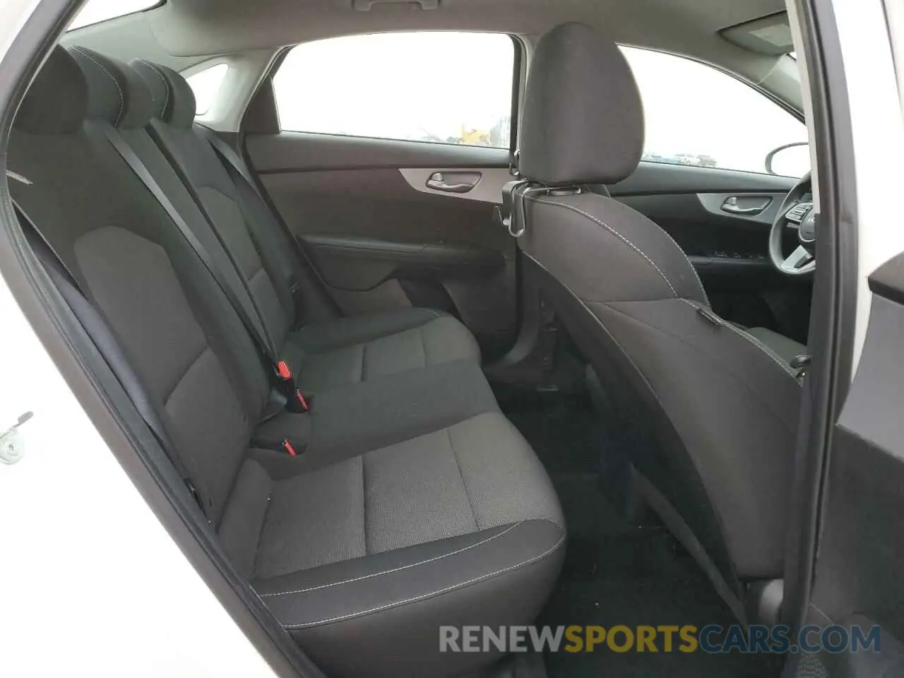 10 Фотография поврежденного автомобиля 3KPF24ADXPE635905 KIA FORTE 2023