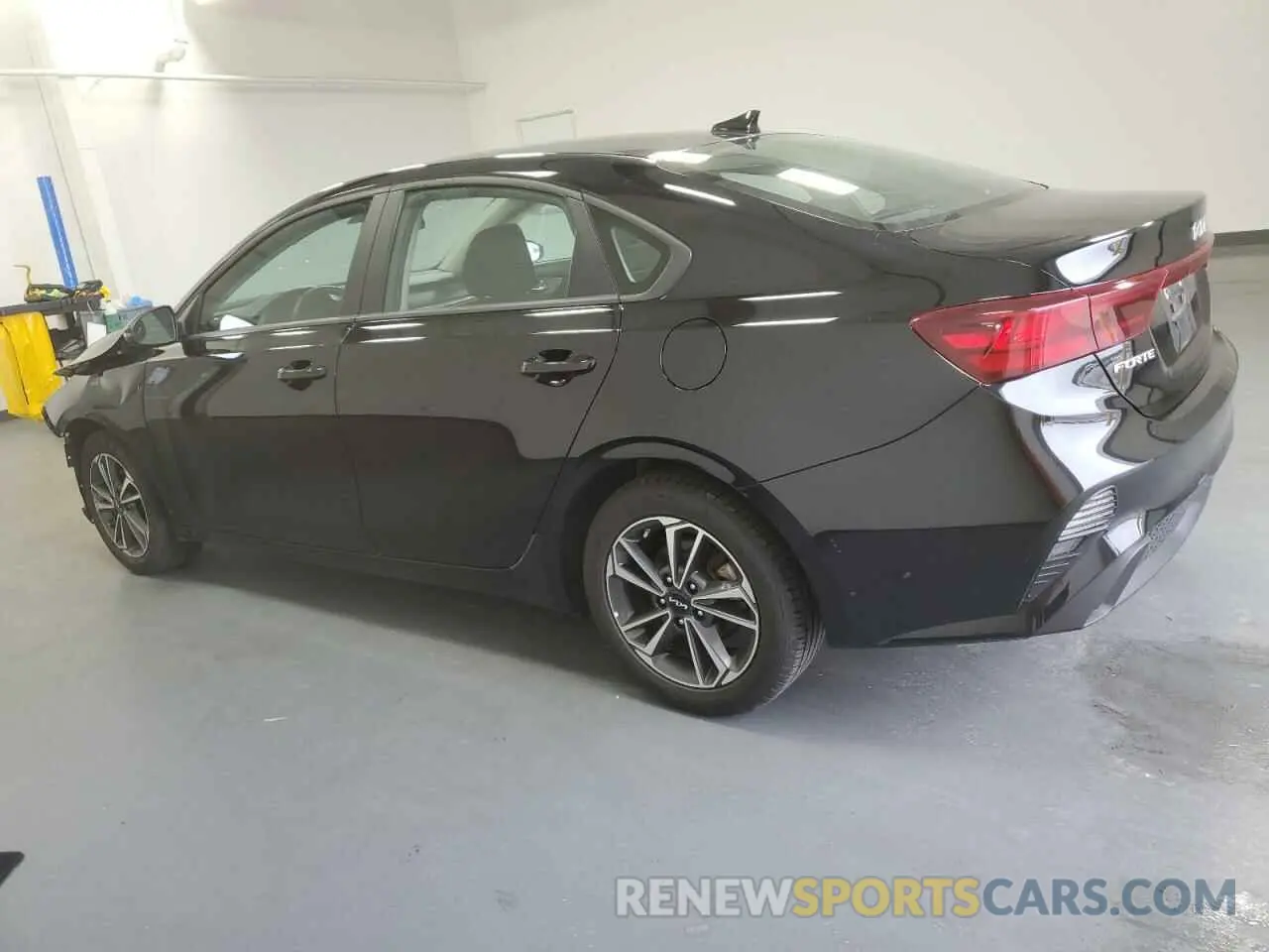 2 Фотография поврежденного автомобиля 3KPF24ADXPE642434 KIA FORTE 2023