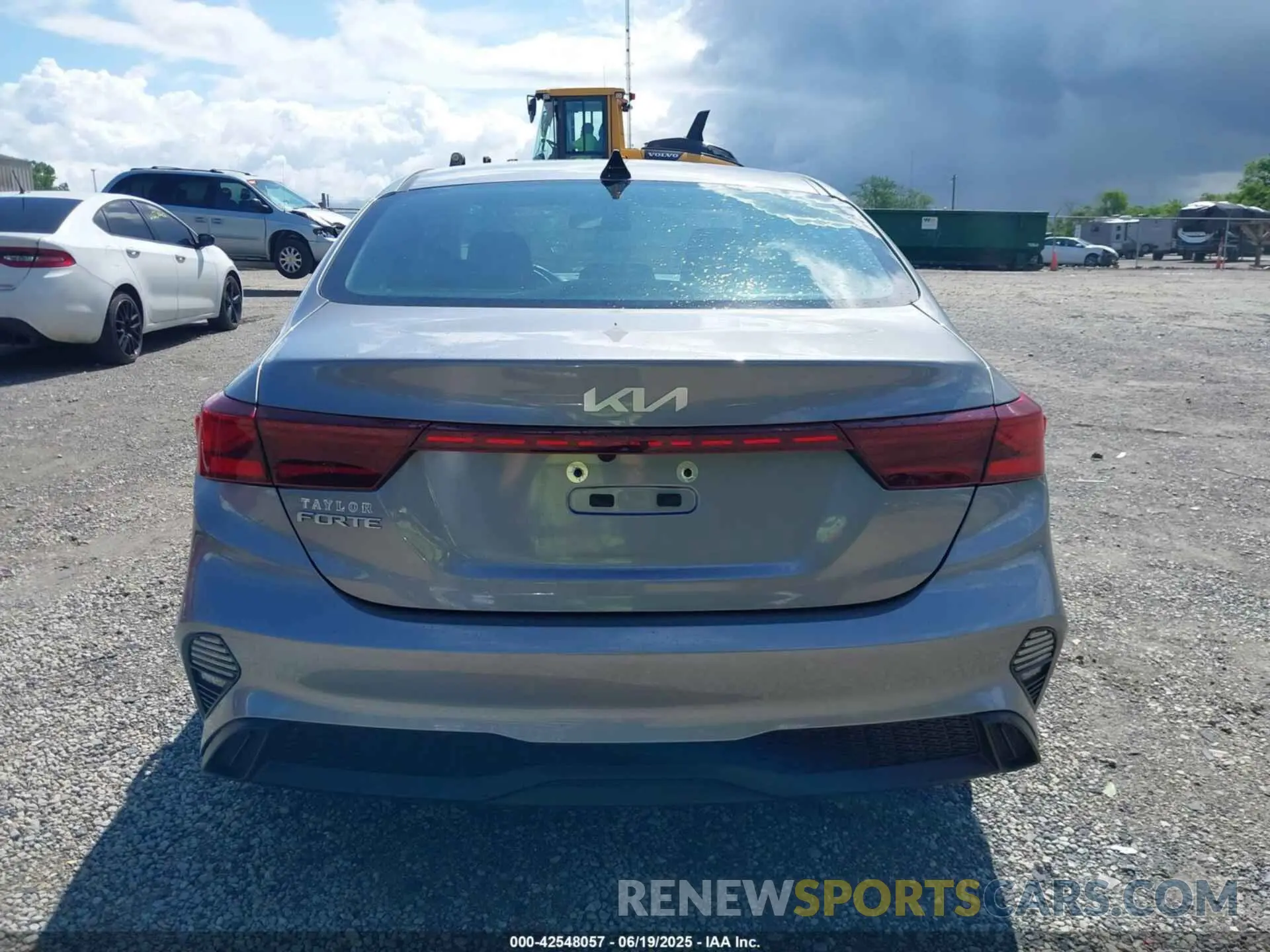 17 Photograph of a damaged car 3KPF24ADXPE668726 KIA FORTE 2023