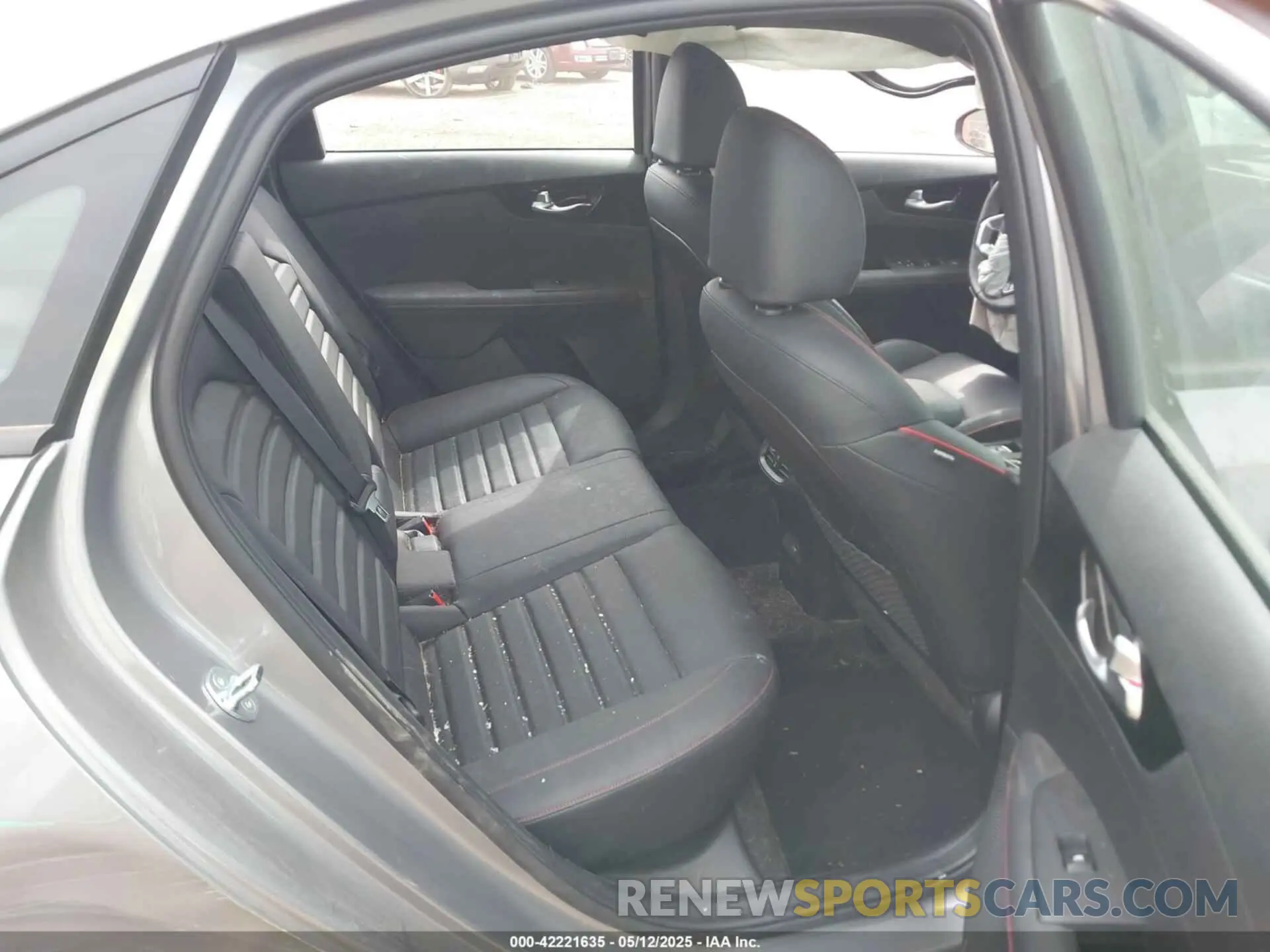 8 Фотография поврежденного автомобиля 3KPF44AC0PE603417 KIA FORTE 2023