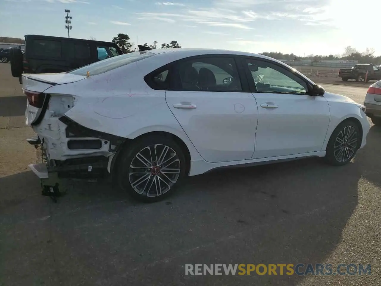 3 Фотография поврежденного автомобиля 3KPF44AC1PE531045 KIA FORTE 2023