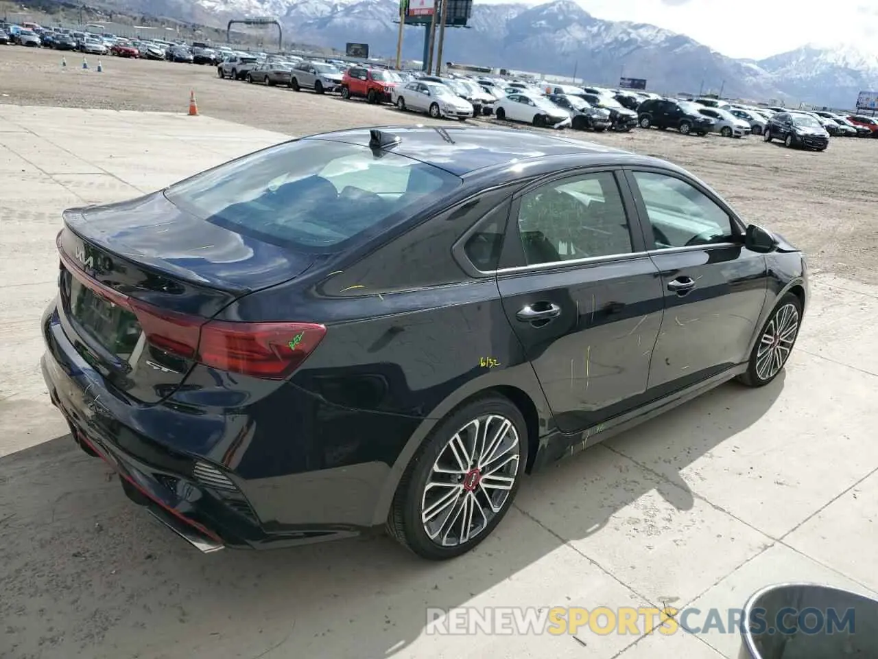 3 Фотография поврежденного автомобиля 3KPF44AC1PE617617 KIA FORTE 2023