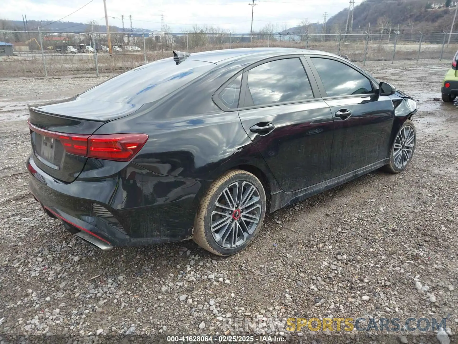 4 Photograph of a damaged car 3KPF44AC4PE607003 KIA FORTE 2023
