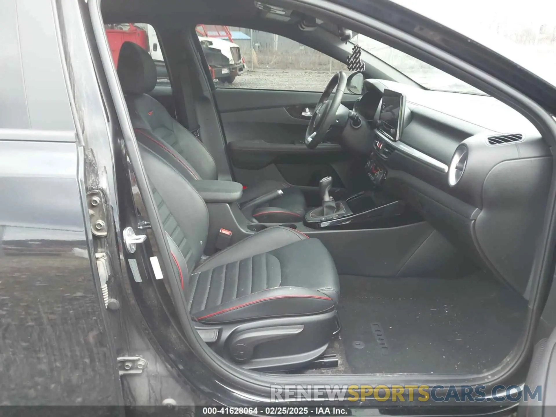 5 Photograph of a damaged car 3KPF44AC4PE607003 KIA FORTE 2023