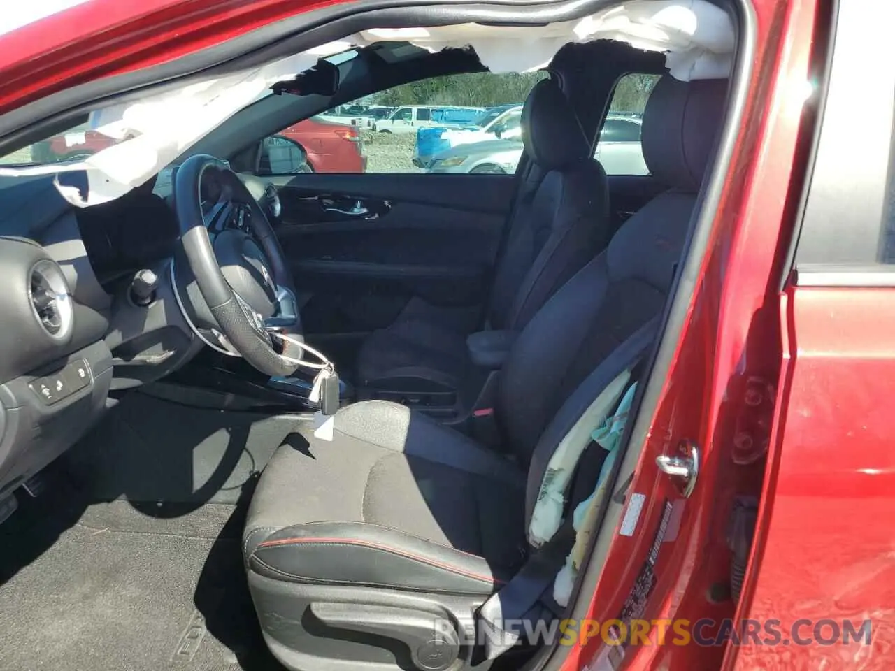 7 Photograph of a damaged car 3KPF44AC5PE675990 KIA FORTE 2023